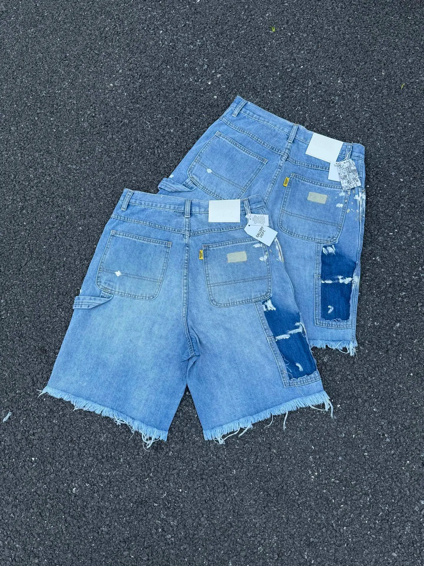 P200💰GD098 GALLERY DEPT splashing ink and paint destroying the edges, retro washed and distressed high street logging workwear denim shorts Workmanship: original accessories Customized original Logo buttons YKK zippers 6 complete labels Original hang tag Color: blue Size: S-XXL (28 30 32 34 36)